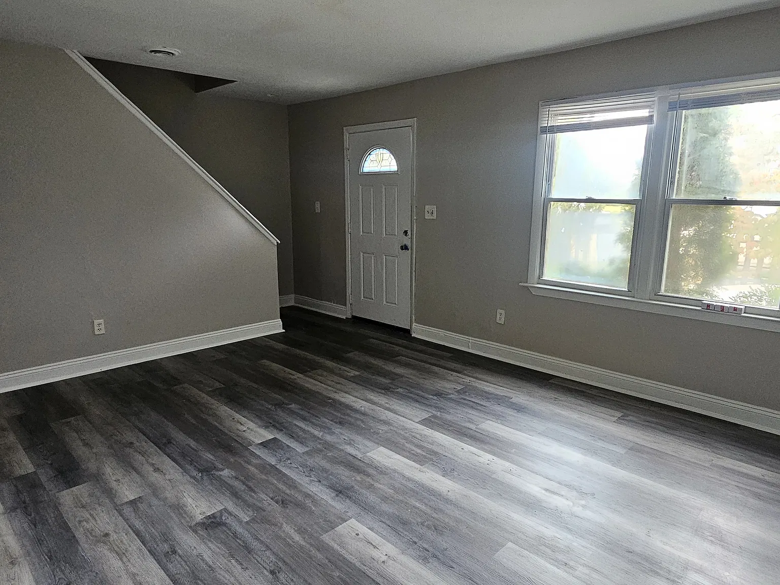 3 bed, 1280 sqft, $1,800 — Photo 3