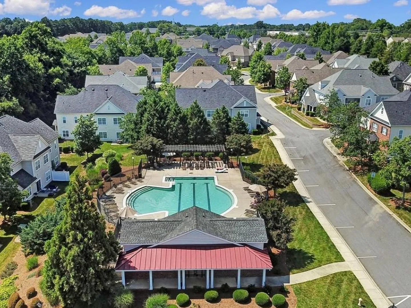 3 Bedroom Townhome in Charlotte / Ballantyne — Photo 4