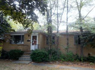 678 Cliffside Dr, Akron, OH