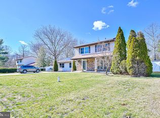 413 10th St, Hammonton, NJ 08037