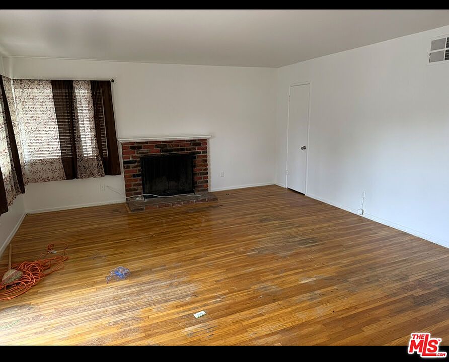 2nd image of 44250 Kirkland Ave