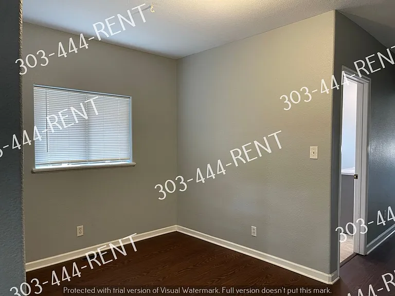 1357 Newton St — Photo 4