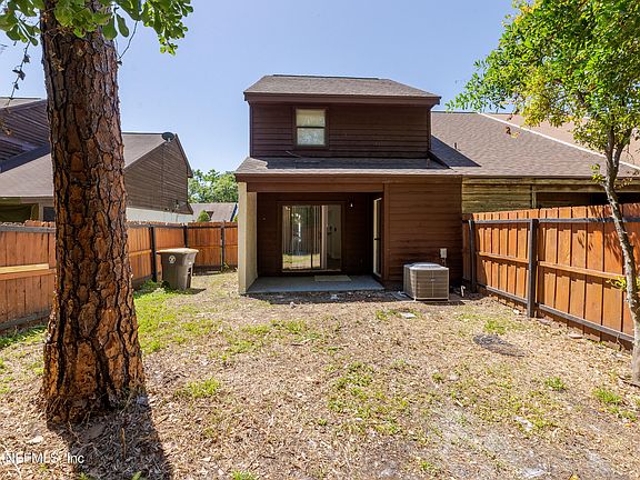 5th image of 7625 MELISSA Court N