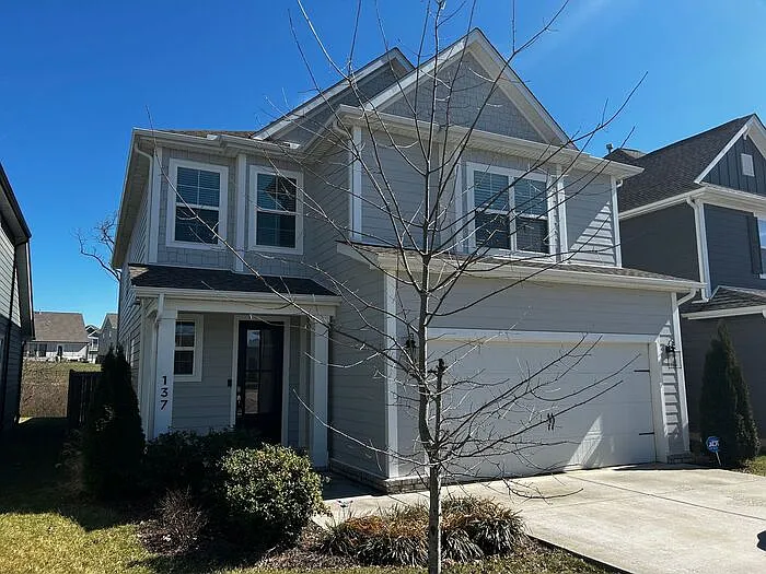137 Foxhall Dr — Photo 2