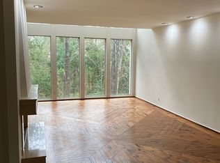 45 Briar Hollow Ln APT 2, Houston, TX 77027