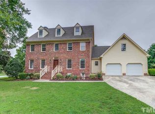 4028 Gumleaf Dr, Apex, NC 27539