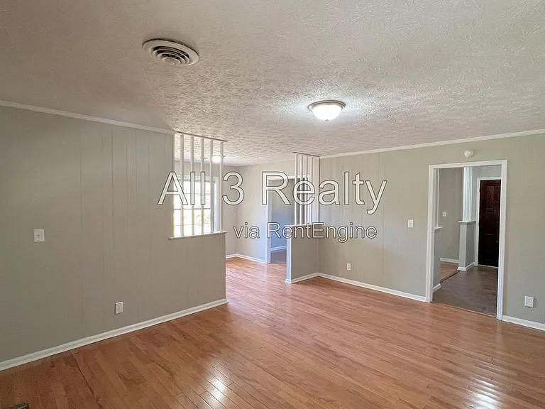 561 Dunbarton Rd — Photo 18
