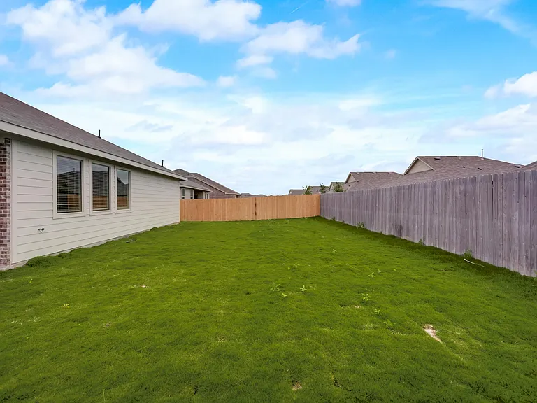 917 Dustwood Dr — Photo 19