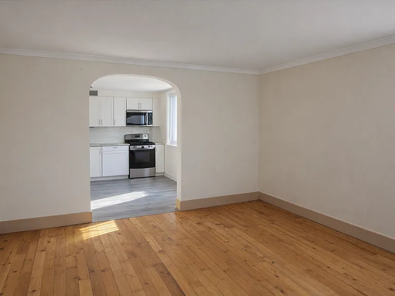 376 Alfred St #376 — Photo 5
