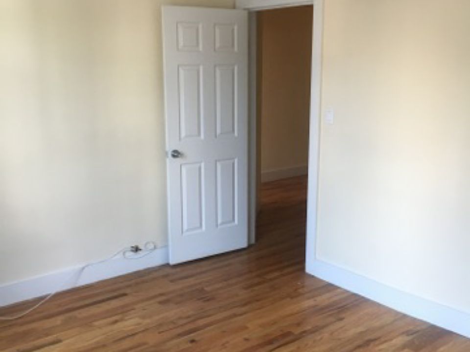 2nd image of 3780 Bronx Blvd APT 4E