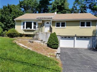 22 Albert Dr, Monsey, NY 10952