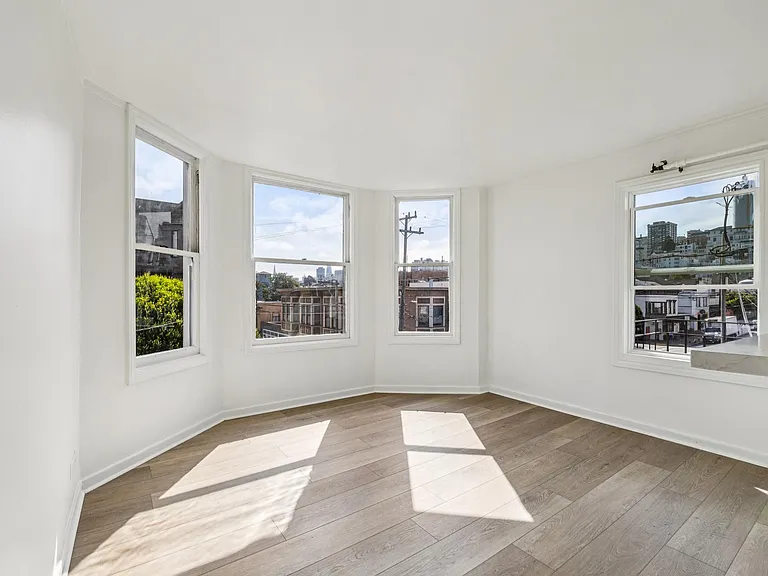3235 Fillmore St #4 — Photo 8