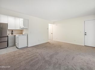 9 Weaver St UNIT 5, Greenwich, CT 06831