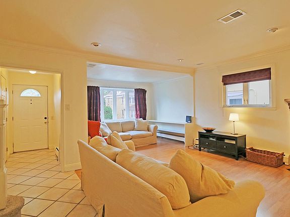 3rd image of 44 Oakdene Ave
