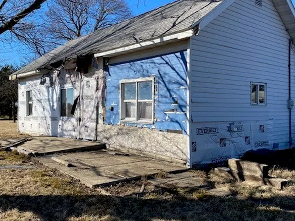 92 E State Highway 105, Cerro Gordo, IL 61818