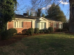 1564 11th St NW, Hickory, NC 28601