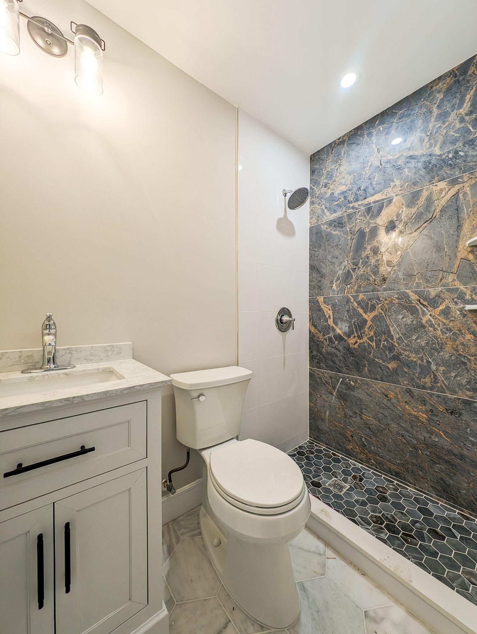 1150 Factory Ave, Mattituck, NY 11952 Out East