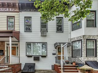 7833 80th St, Ridgewood, NY 11385