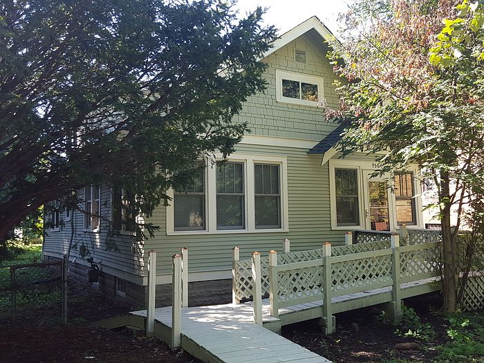 1st image of 956 Goodrich Ave