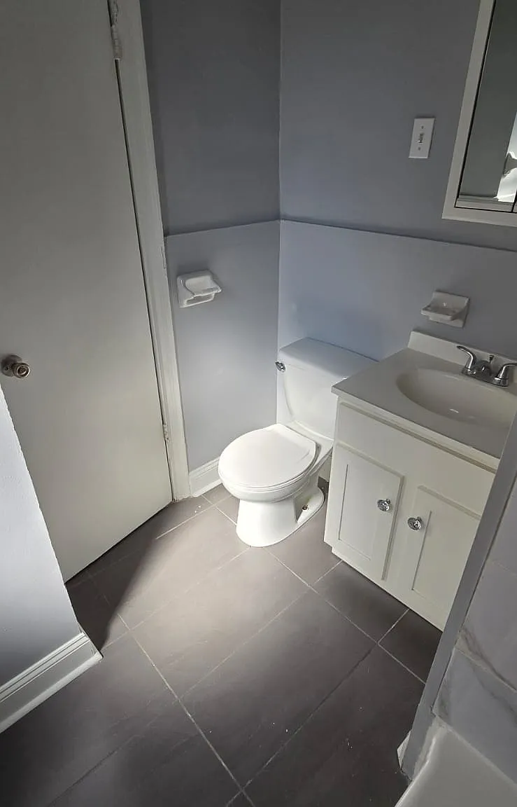 1 bed, 850 sqft, $1,670 — Photo 3