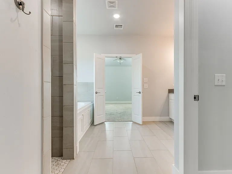 16421 Water Stone Way — Photo 25