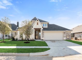 324 Bowrider Ln, Granbury, TX 76049