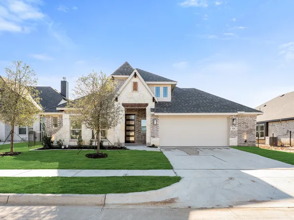 324 Bowrider Ln, Granbury, TX 76049