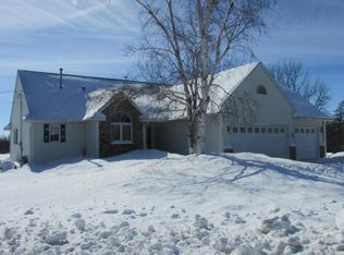 1049 2nd St, Kenyon, MN 55946