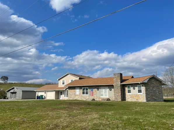 4426 Glasgow Rd, Burkesville, KY 42717