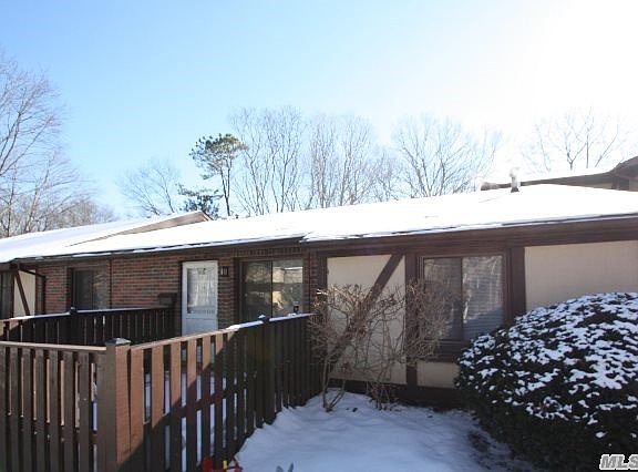 2nd image of 218 Cambridge Dr