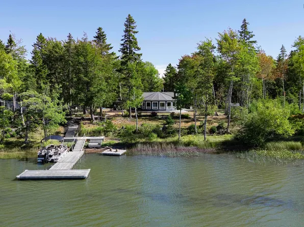 53 Leonard Dr, Colchester, NS B0K 1V0