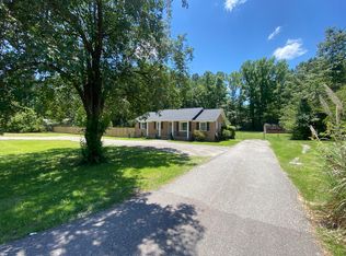 504 W Butternut Rd, Summerville, SC 29483