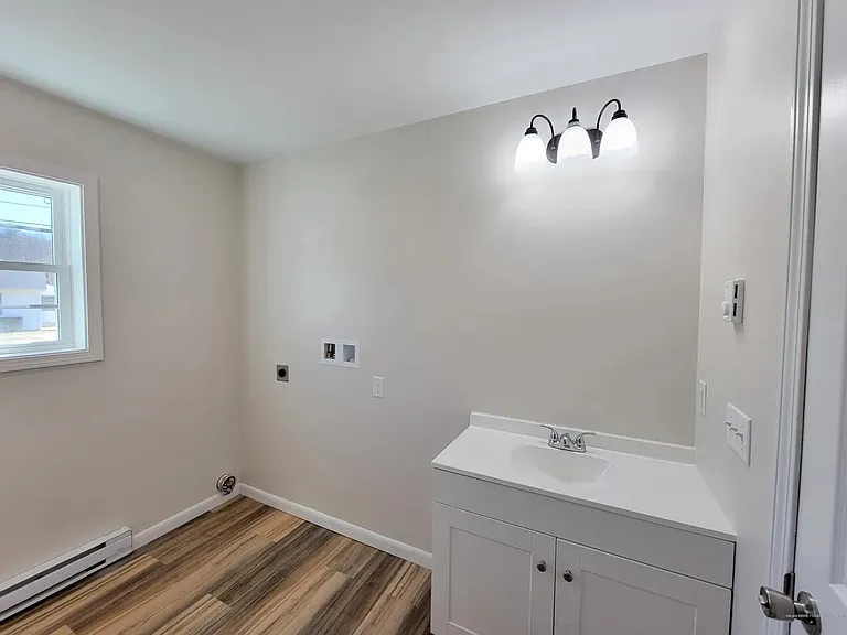 19 Clearwater Ave — Photo 14