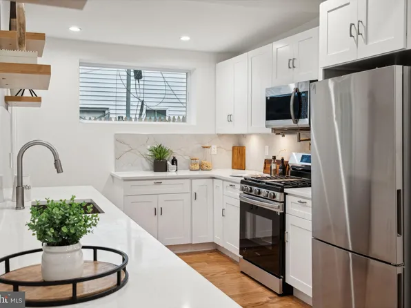 416 Cantrell St, Philadelphia, PA 19148