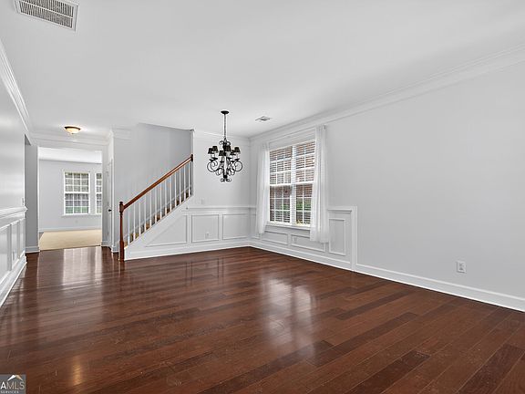 4th image of 5935 Sharp Dr SE