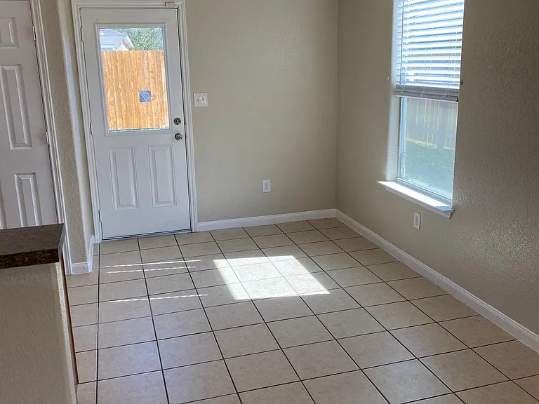 5750 Texas Cyn — Photo 9