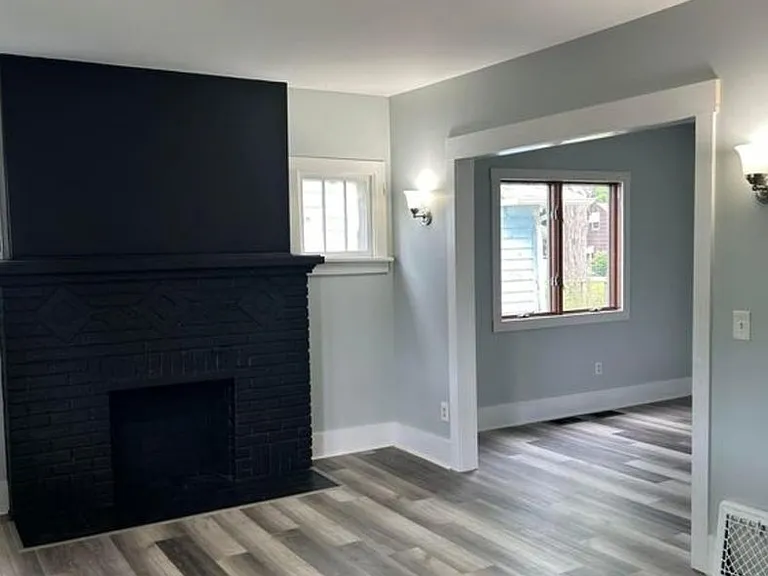 1605 Kearsley Park Blvd — Photo 8