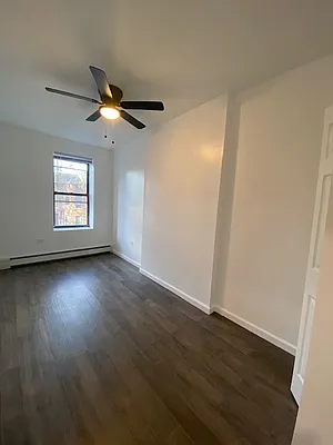 Rented by Corcoran | media 23