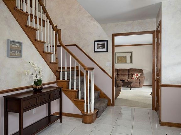 4th image of 6620 Yorktown Cir