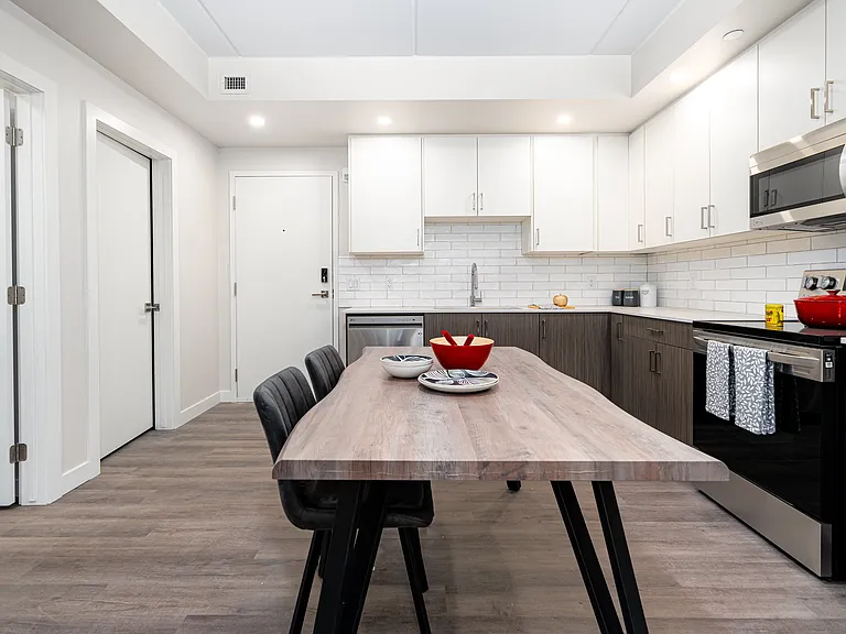 2815 109a St NW — Photo 30