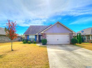 107 Pembridge Ln, Madison, AL 35756