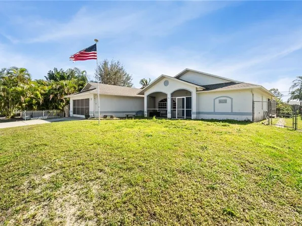 8318 Robin RD, FORT MYERS, FL 33967