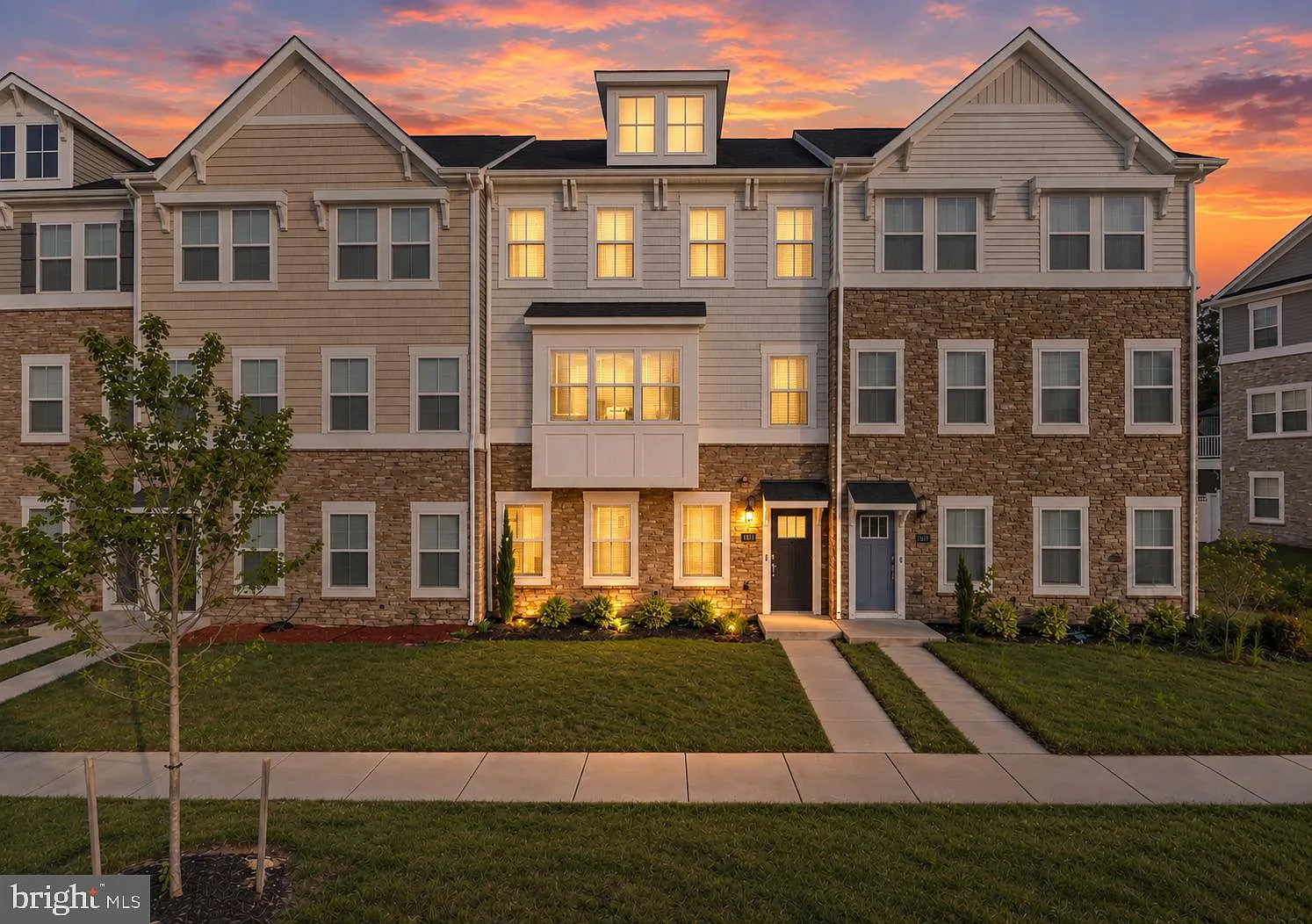4 bed, 3.5 bath, 2948 sqft, $3,495 — Photo 1
