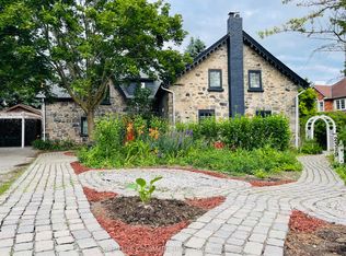2319 Wildwood Cres, Pickering, ON L1X2N1