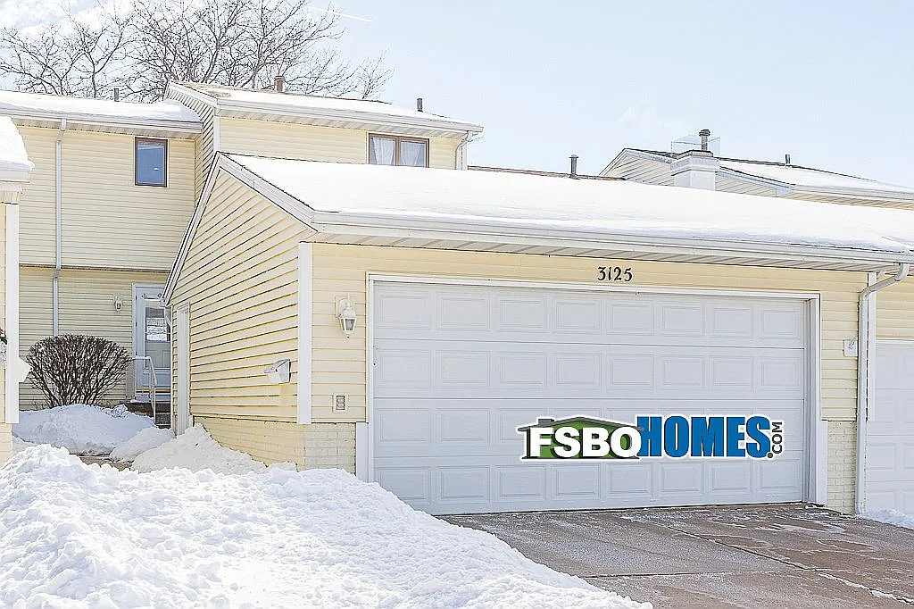 3125 Maplewood Dr photo 1