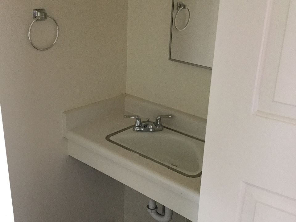 Main floor bath