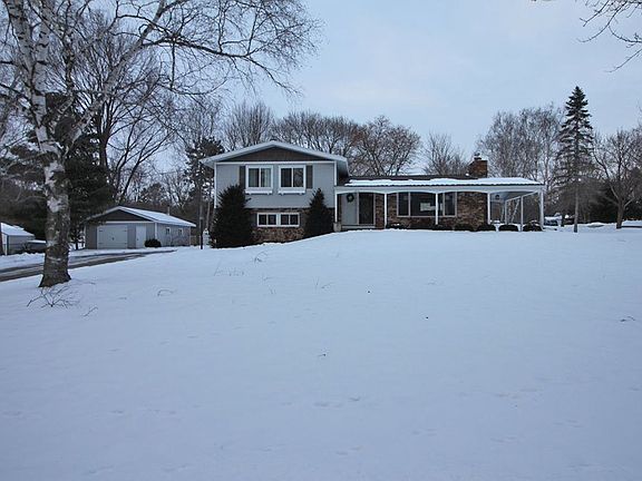 2nd image of 3316 Seymour Ln