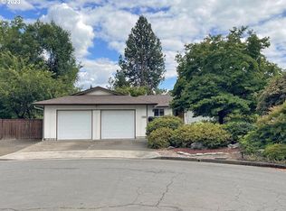 1155 Diamond St, Springfield, OR 97477