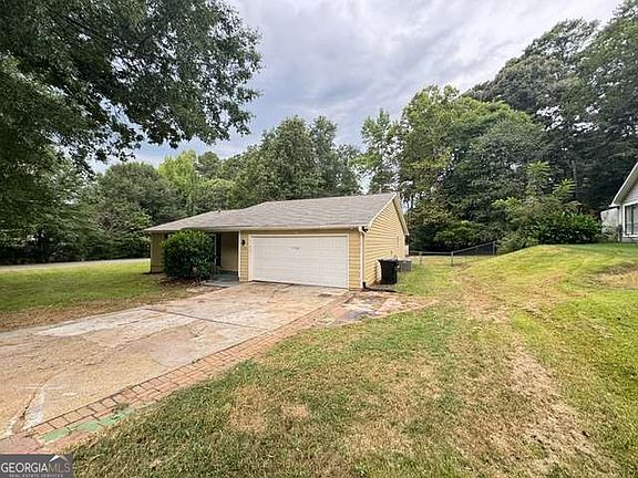 3rd image of 4245 Reef Rd
