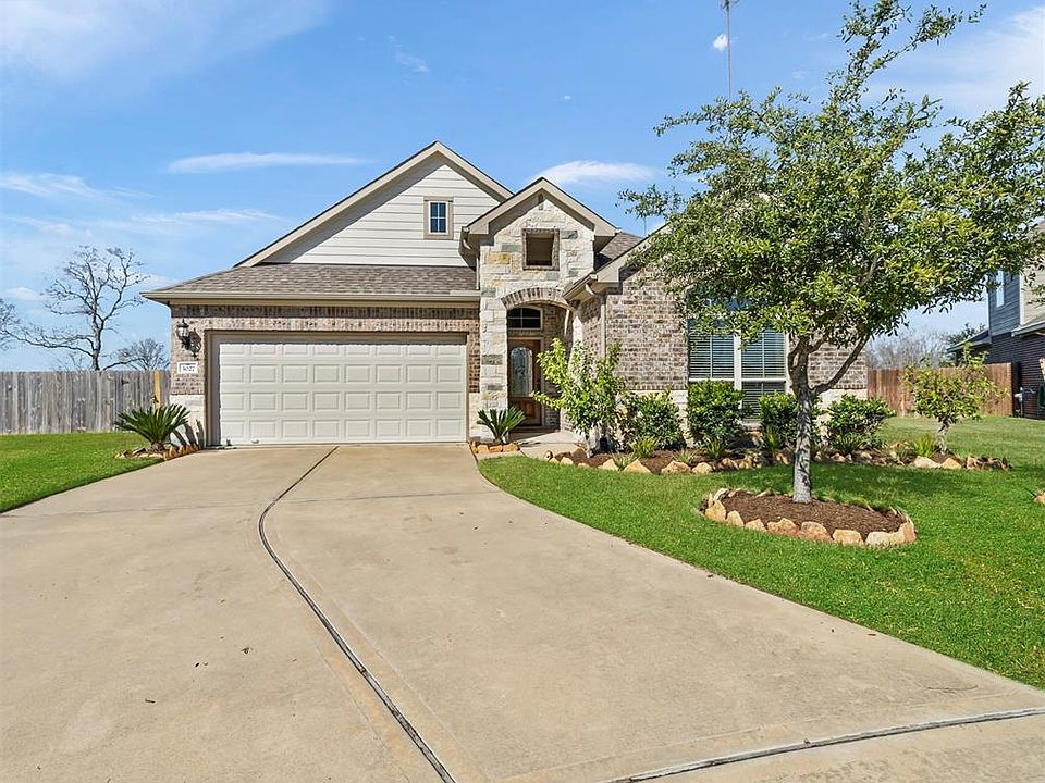 1st image of 3027 Selene Dr
